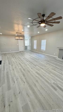800 W Russell Place San Antonio TX 78212