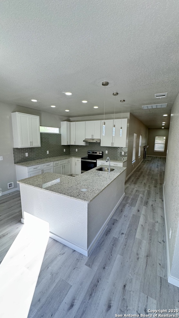 800 W Russell Place San Antonio TX 78212