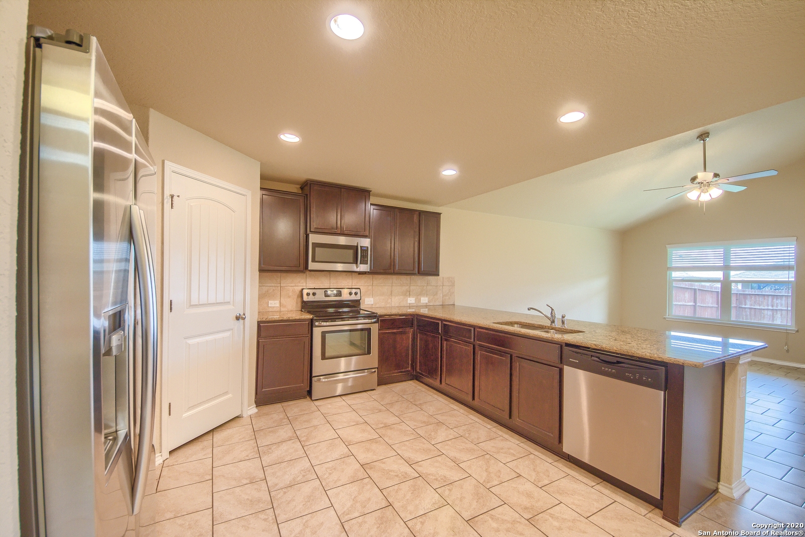 8934 Palmetto Falls San Antonio TX 78254