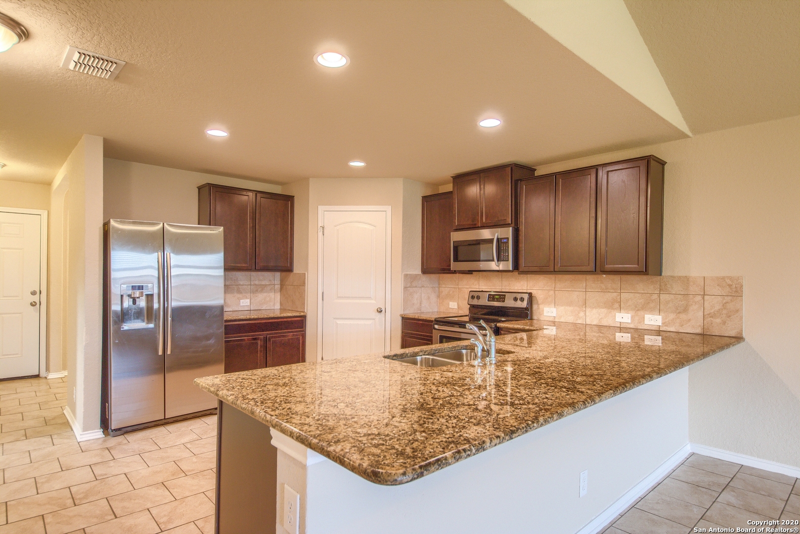 8934 Palmetto Falls San Antonio TX 78254