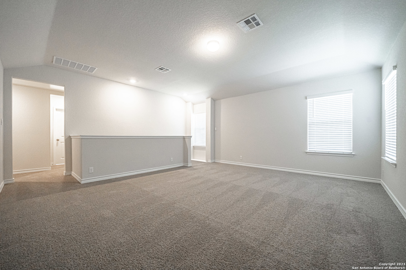 909 Rolling River Cibolo TX 78108