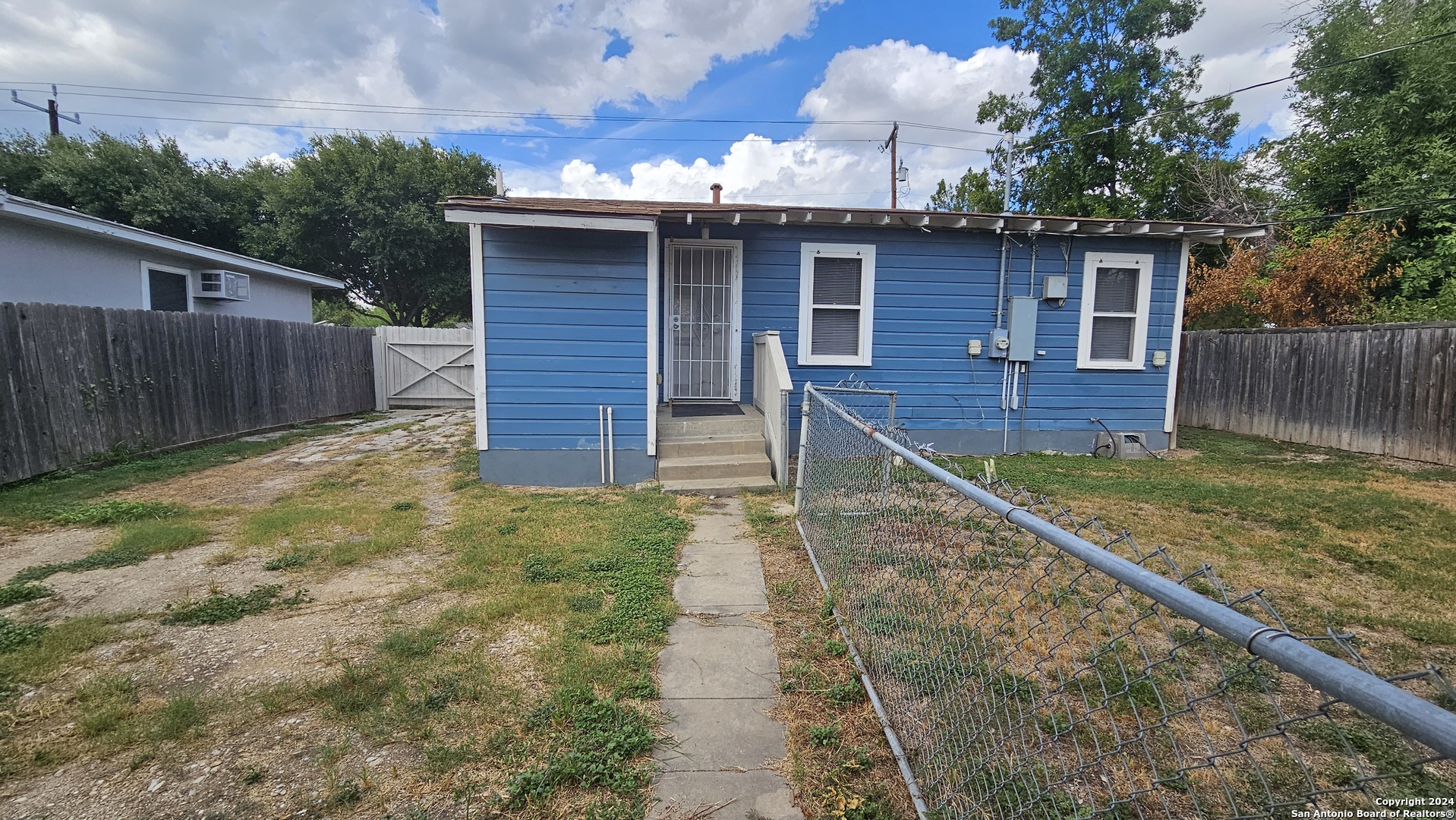 1726 Basse Road San Antonio TX 78213