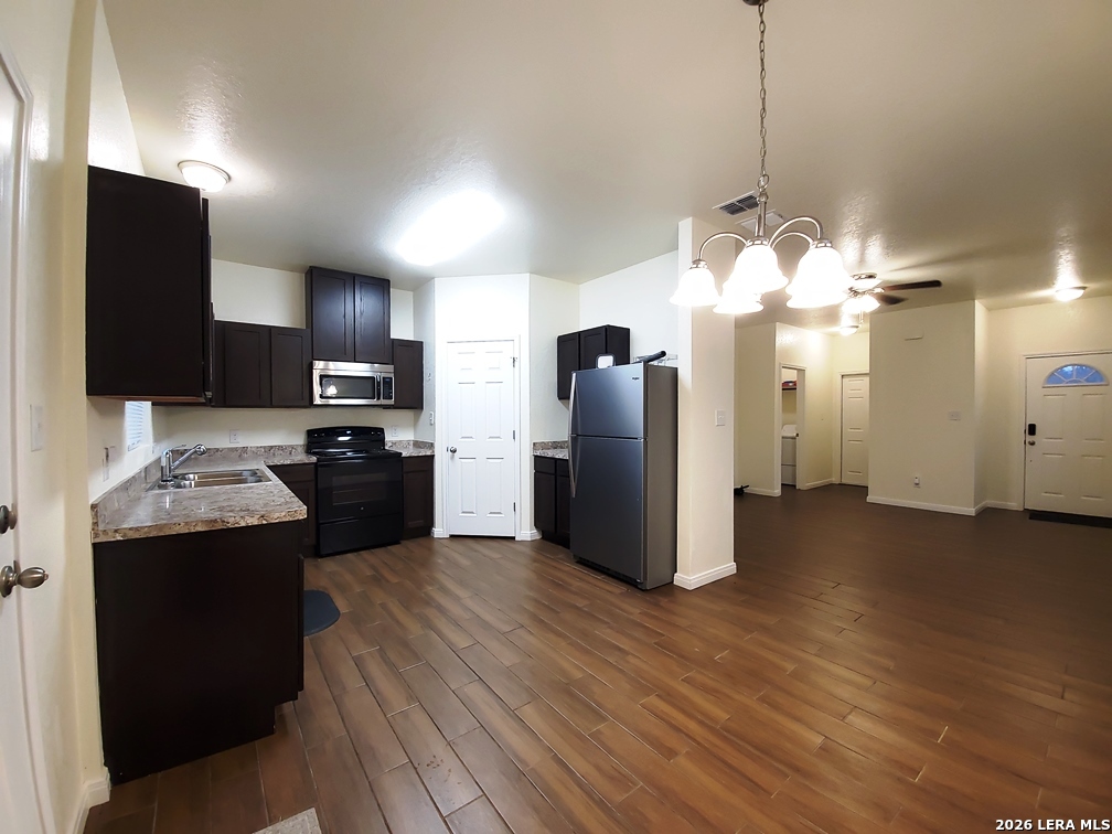 8715 8th Street Converse TX 78109