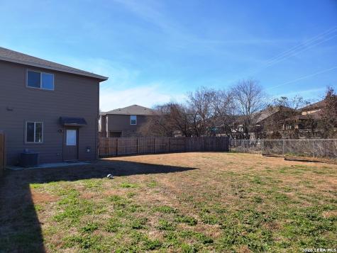 8715 8th Street Converse TX 78109