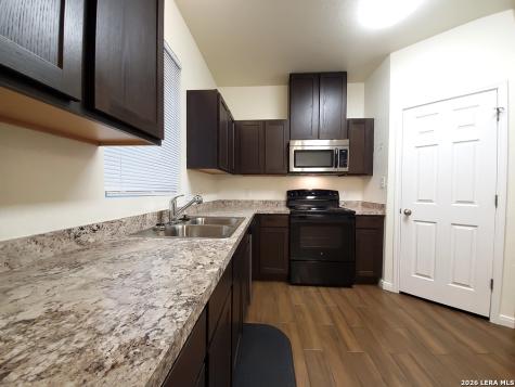8715 8th Street Converse TX 78109