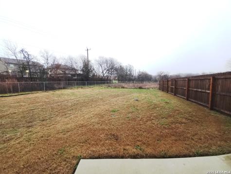 8715 8th Street Converse TX 78109