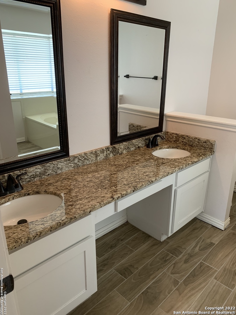 8631 Quail Whisper San Antonio TX 78250