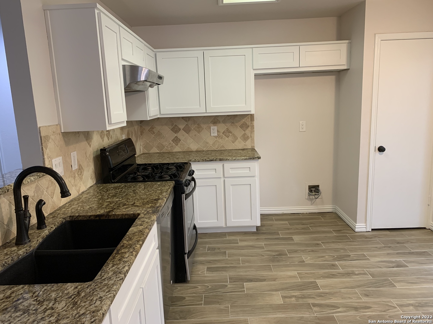 8631 Quail Whisper San Antonio TX 78250