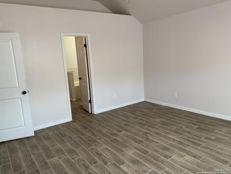 8631 Quail Whisper San Antonio TX 78250