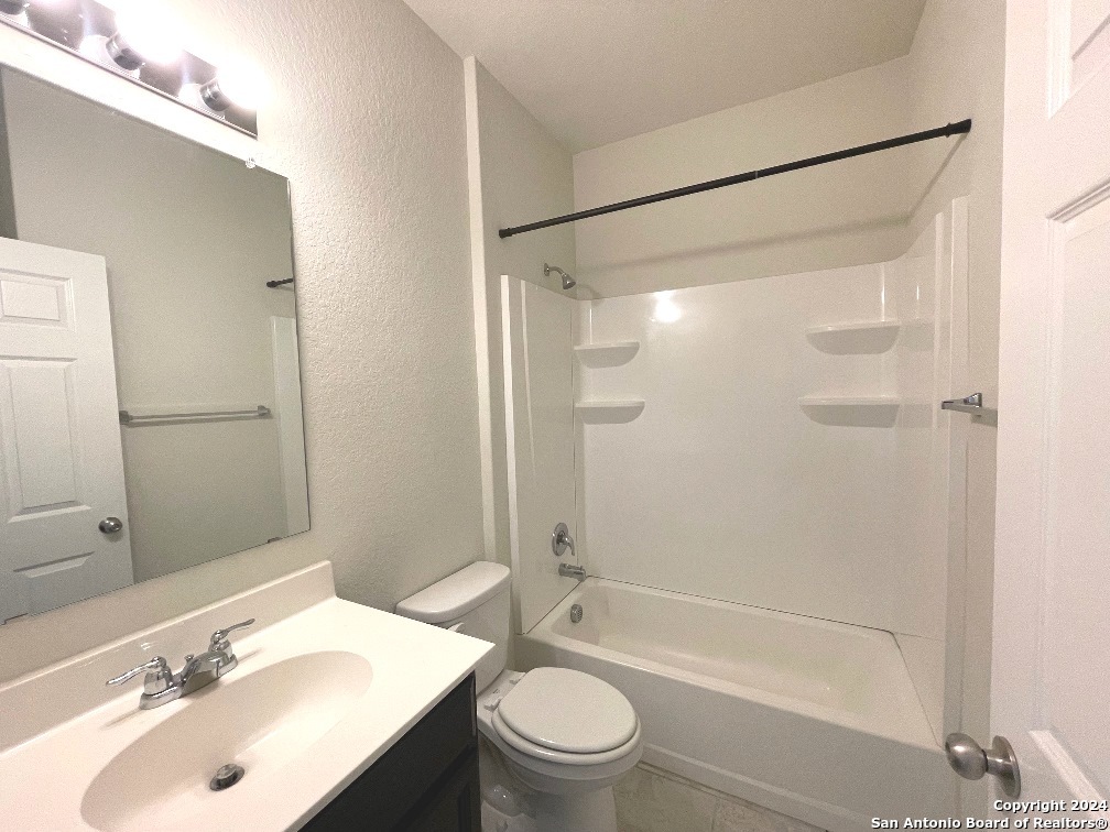 208 Texas Thistle New Braunfels TX 78130