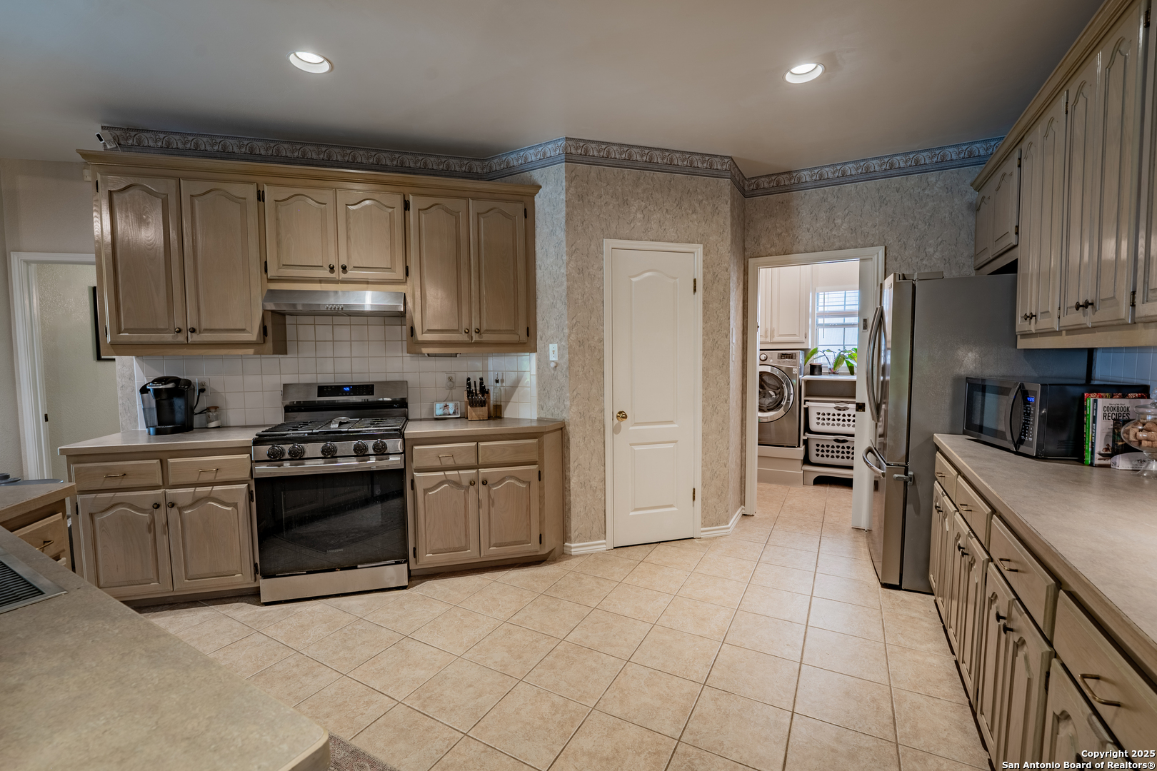 1147 Camellia New Braunfels TX 78130