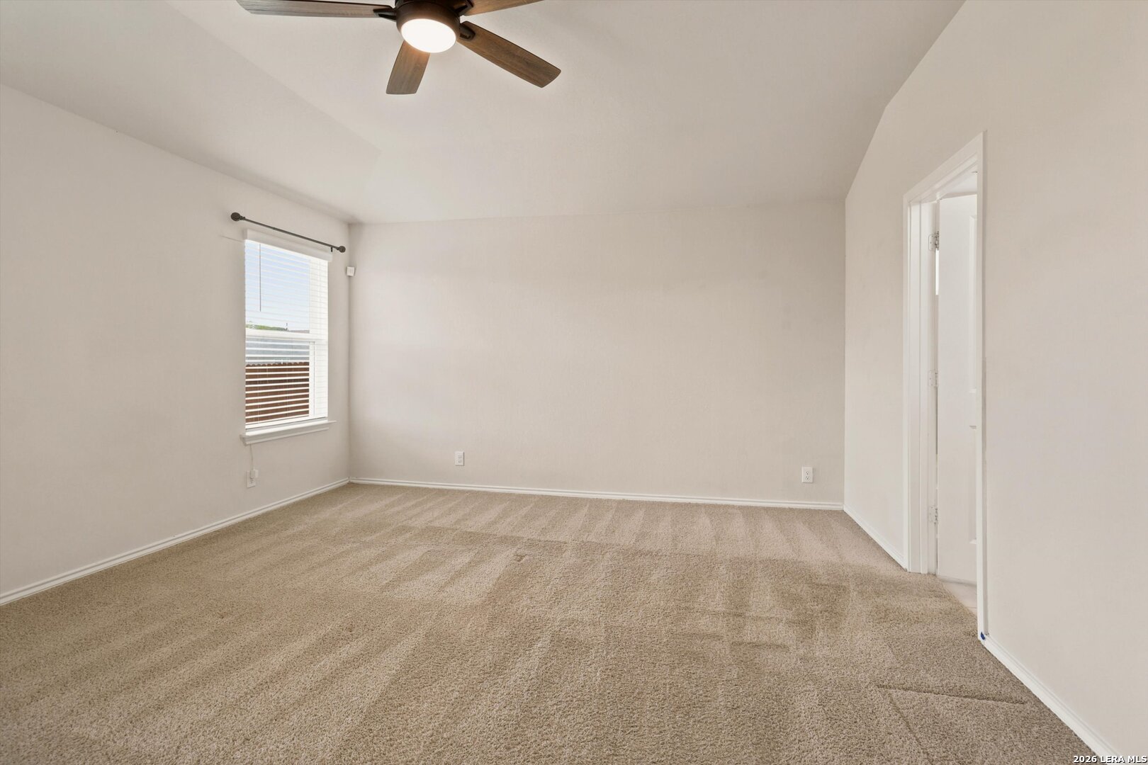 8106 Chestnut Blue Drive Converse TX 78109
