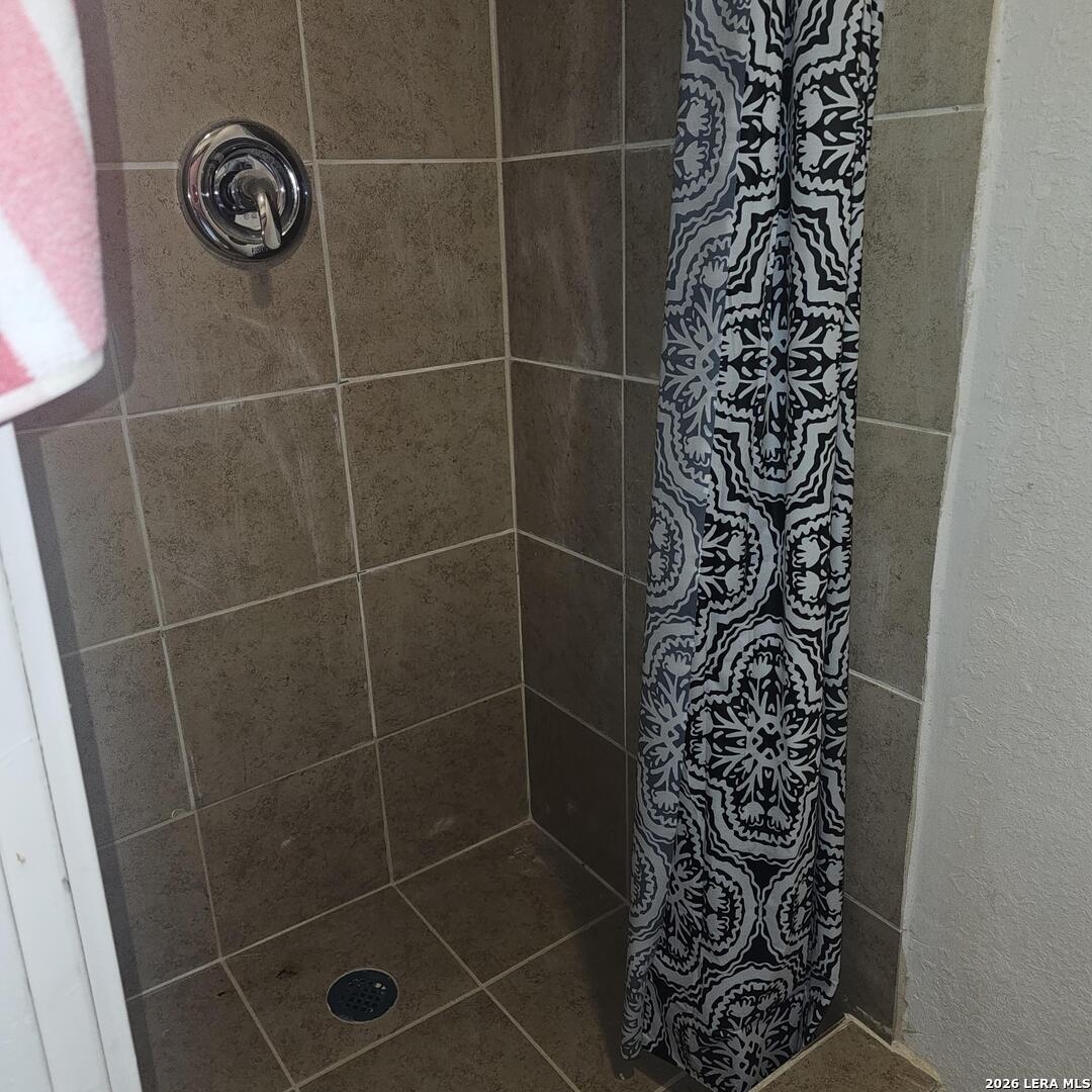 1211 Gladstone San Antonio TX 78225