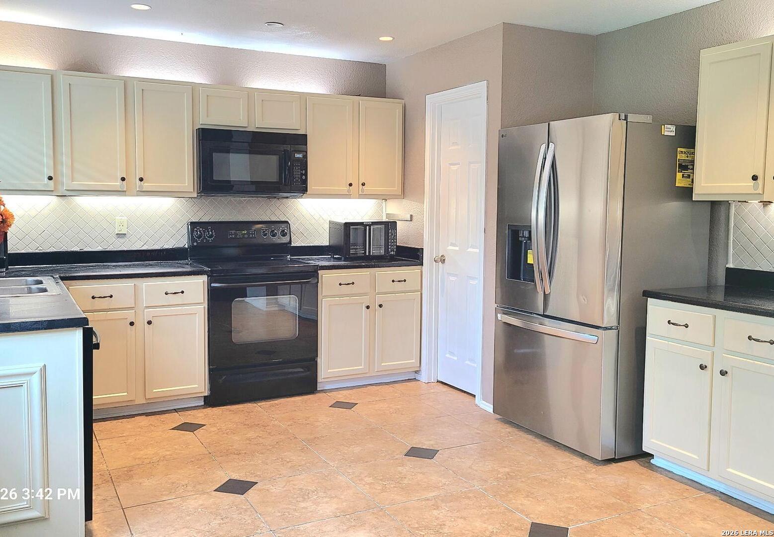 8426 Silver Brush San Antonio TX 78254