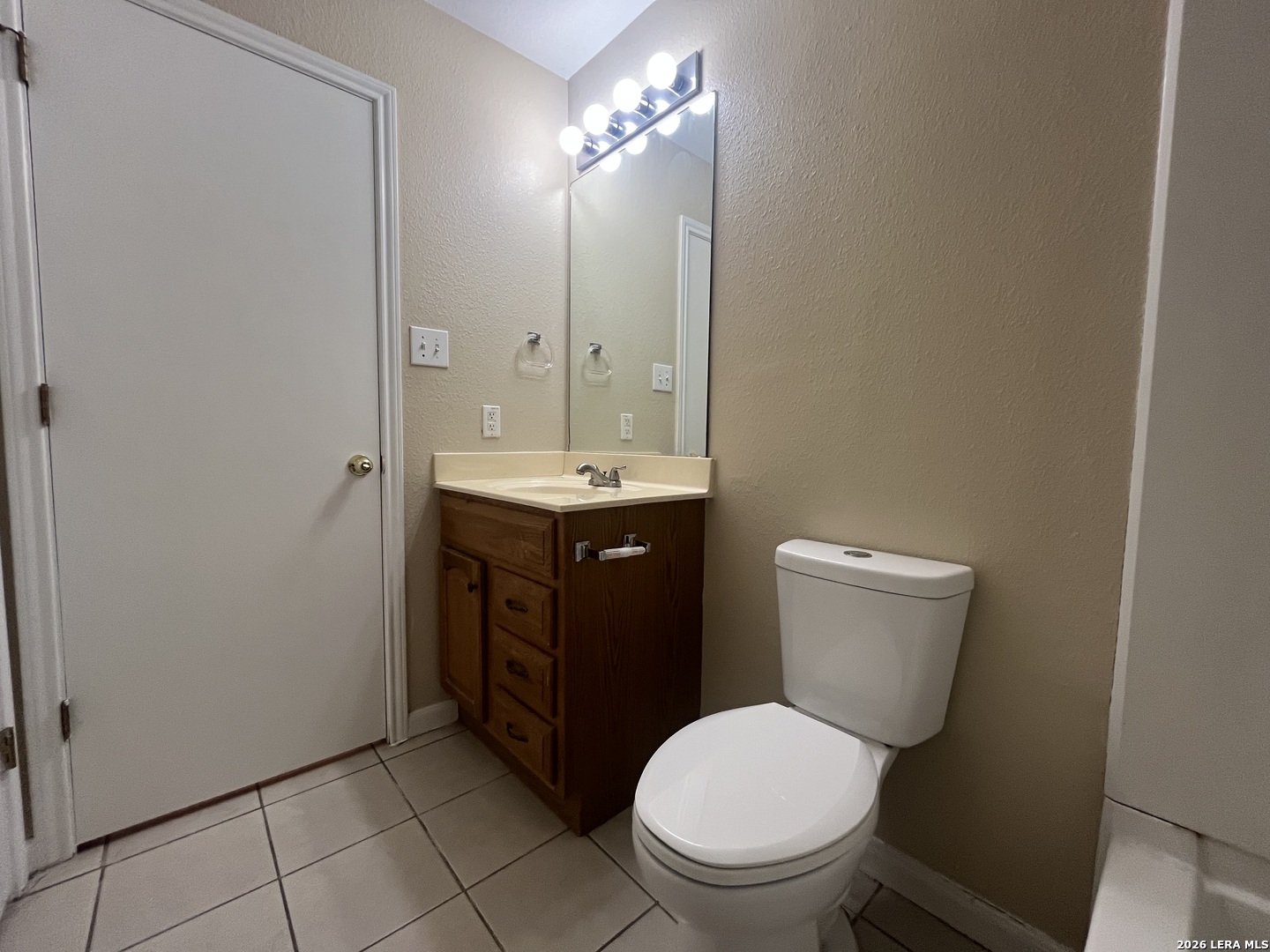 7703 Chatsworth San Antonio TX 78250