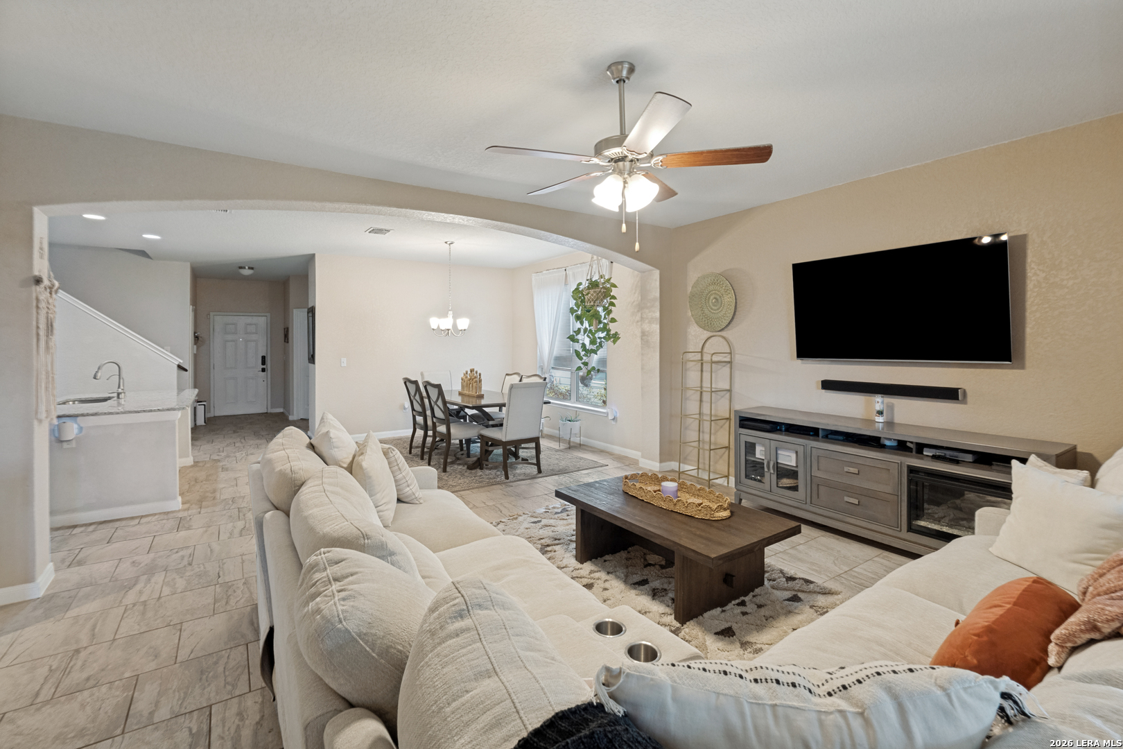 6719 Hibiscus Falls San Antonio TX 78218
