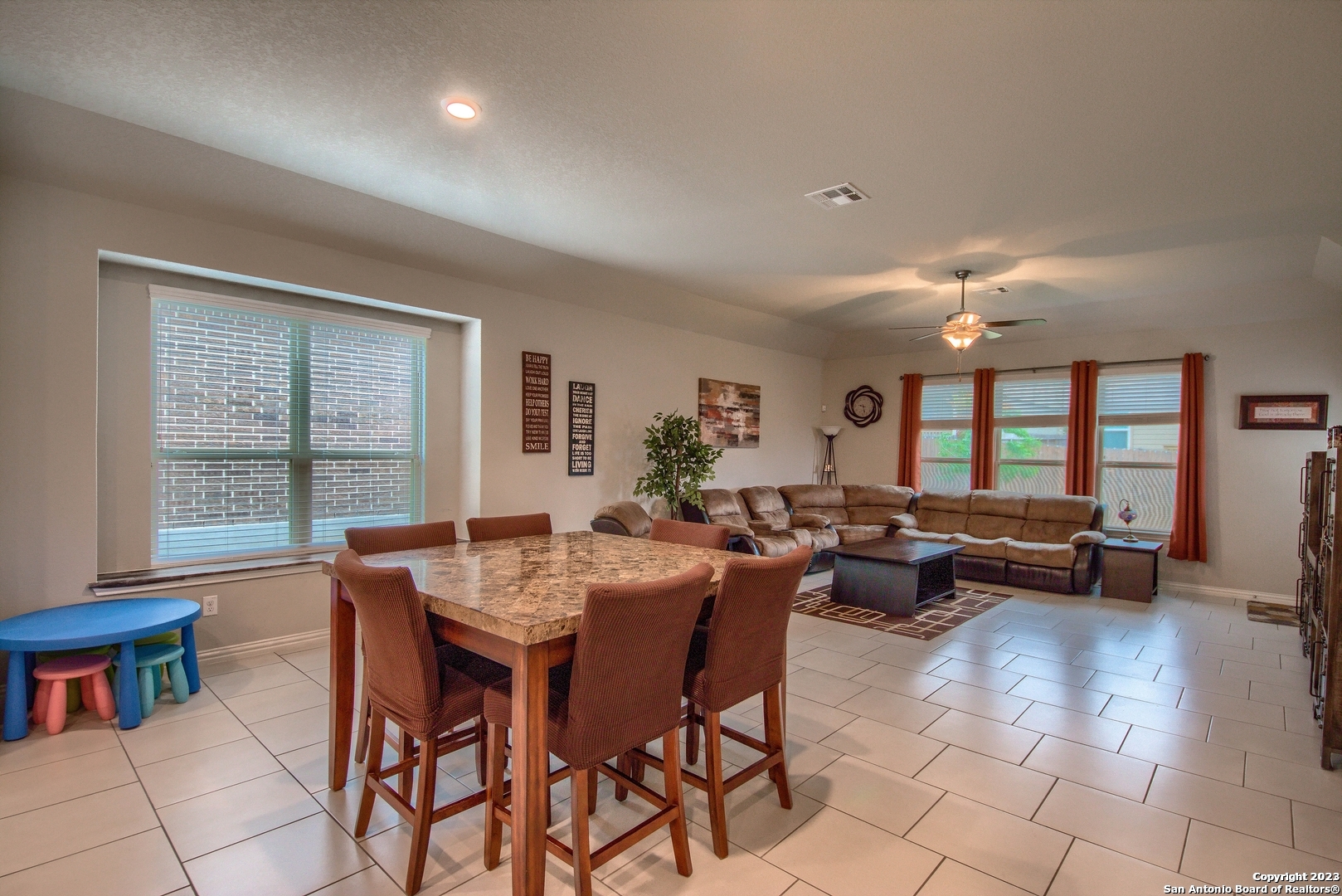 6050 Akin Circle San Antonio TX 78261