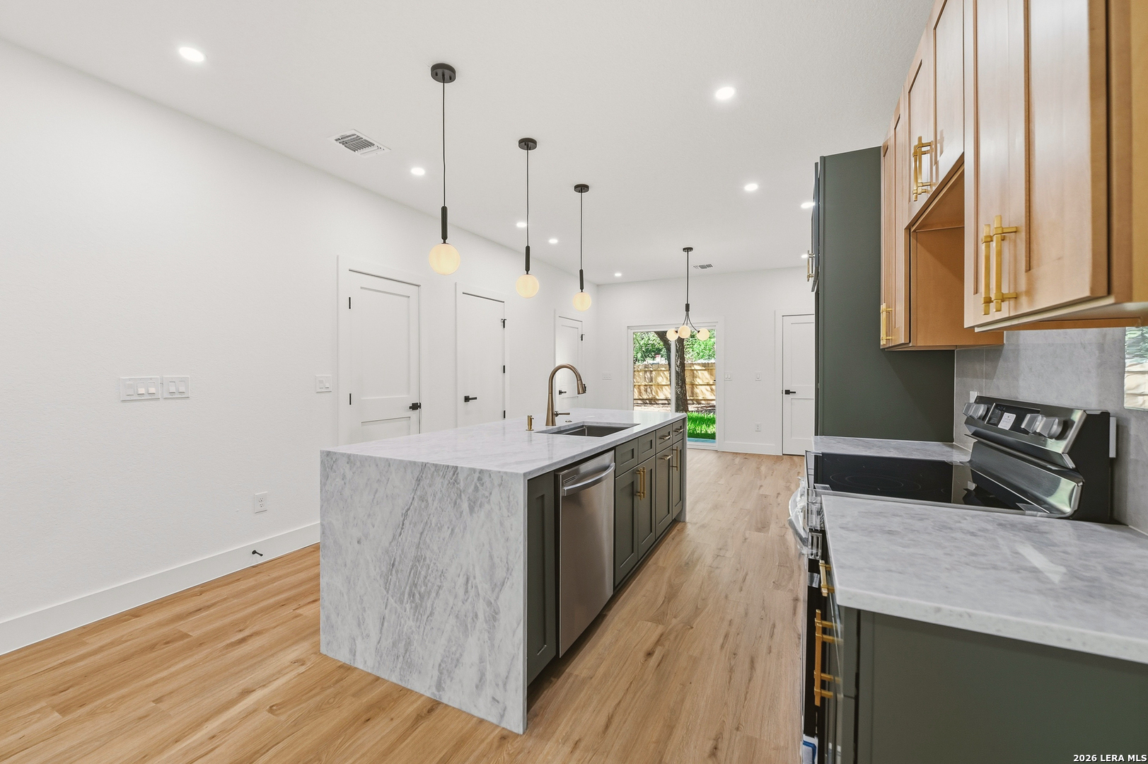 825 Vargas Alley San Antonio TX 78203