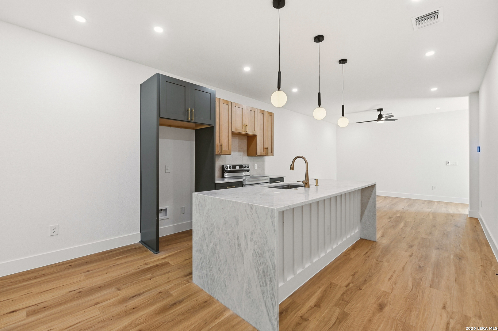 825 Vargas Alley San Antonio TX 78203