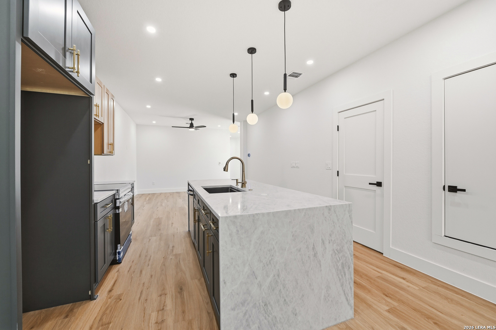 825 Vargas Alley San Antonio TX 78203