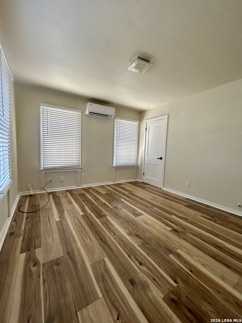 922 Mcilvaine San Antonio TX 78201