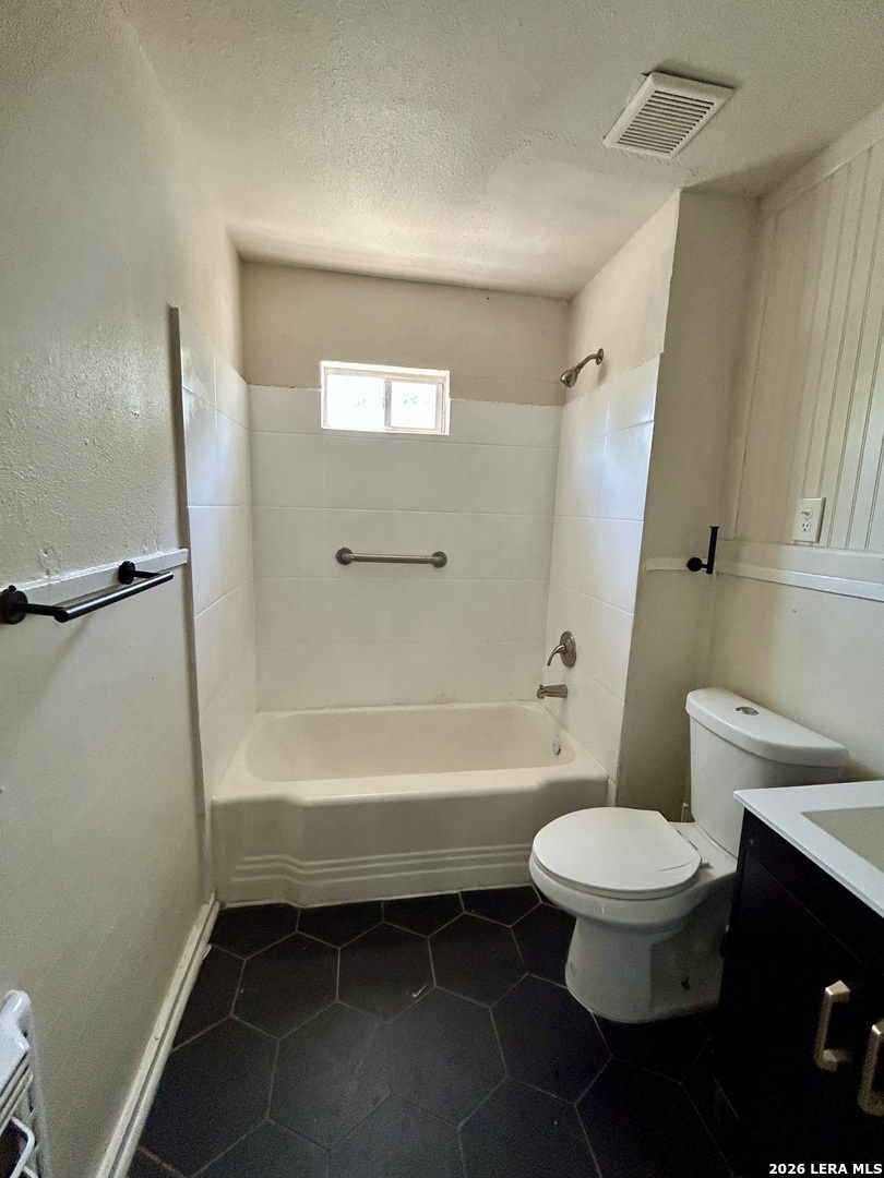 922 Mcilvaine San Antonio TX 78201