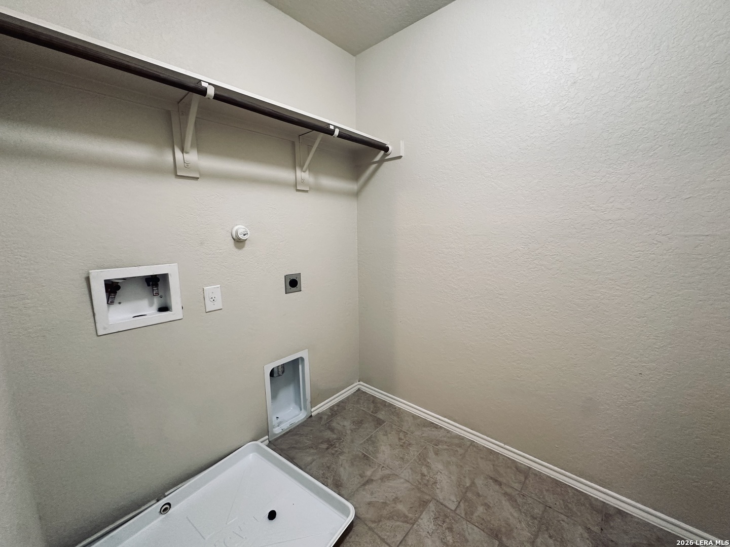 7102 Hibiscus Falls San Antonio TX 78218