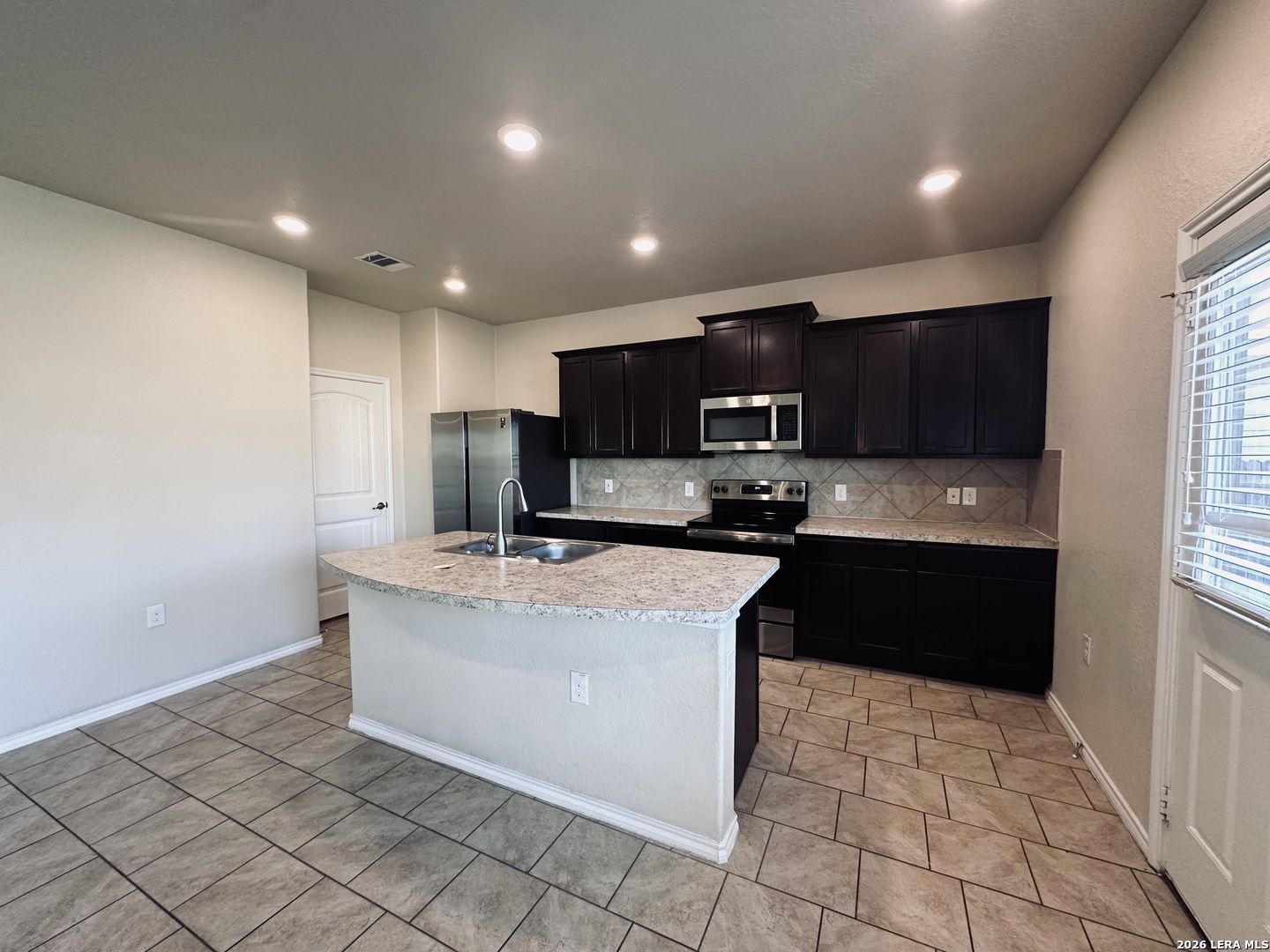 7102 Hibiscus Falls San Antonio TX 78218