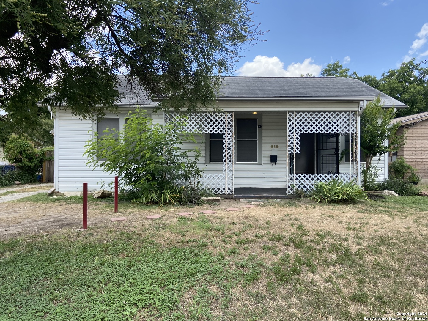 512 W Southcross Boulevard San Antonio TX 78221