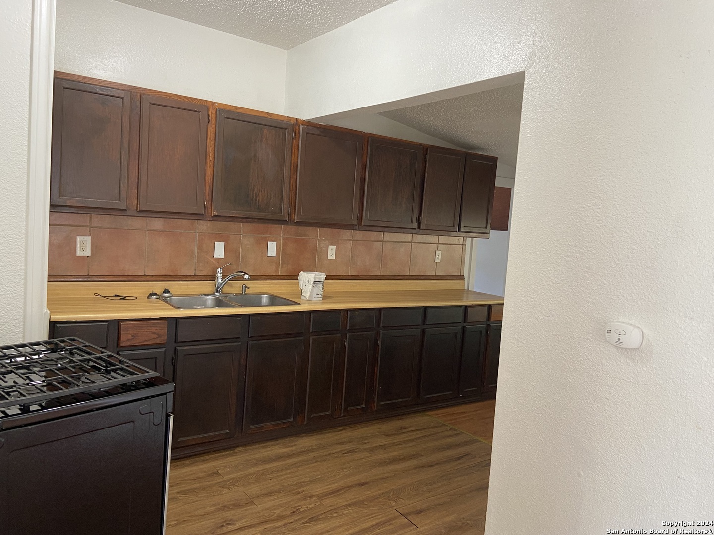 512 W Southcross Boulevard San Antonio TX 78221