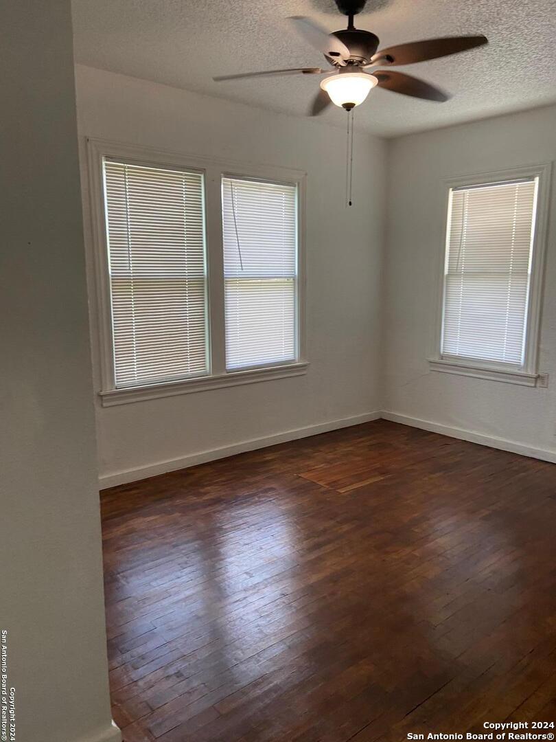 512 W Southcross Boulevard San Antonio TX 78221