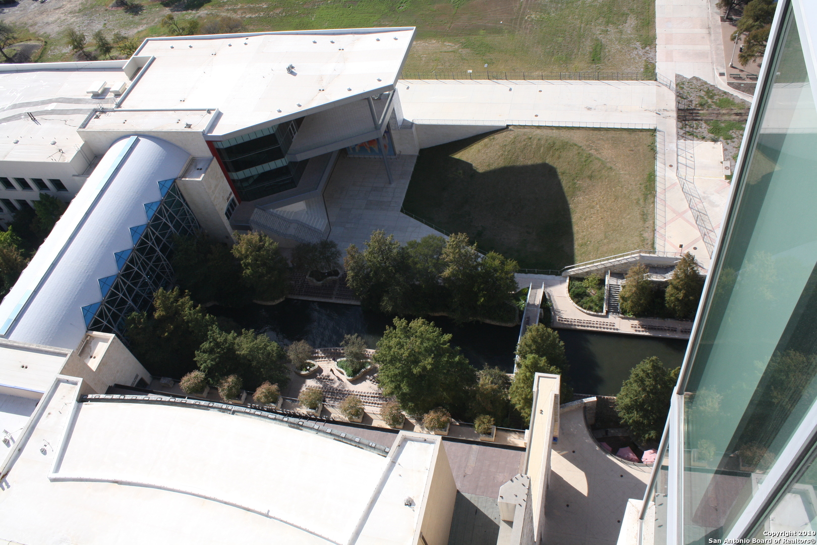 610 E Market San Antonio TX 78205