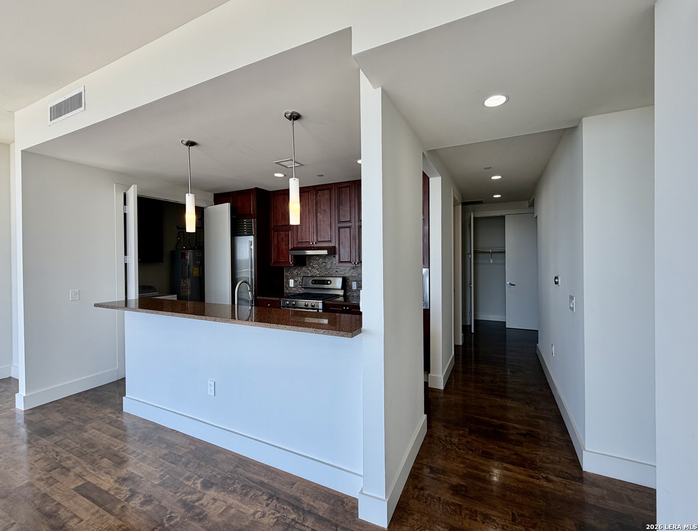 610 E Market San Antonio TX 78205