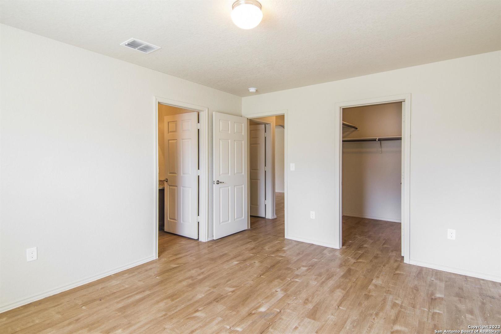 2222 Fishing Trail San Antonio TX 78224