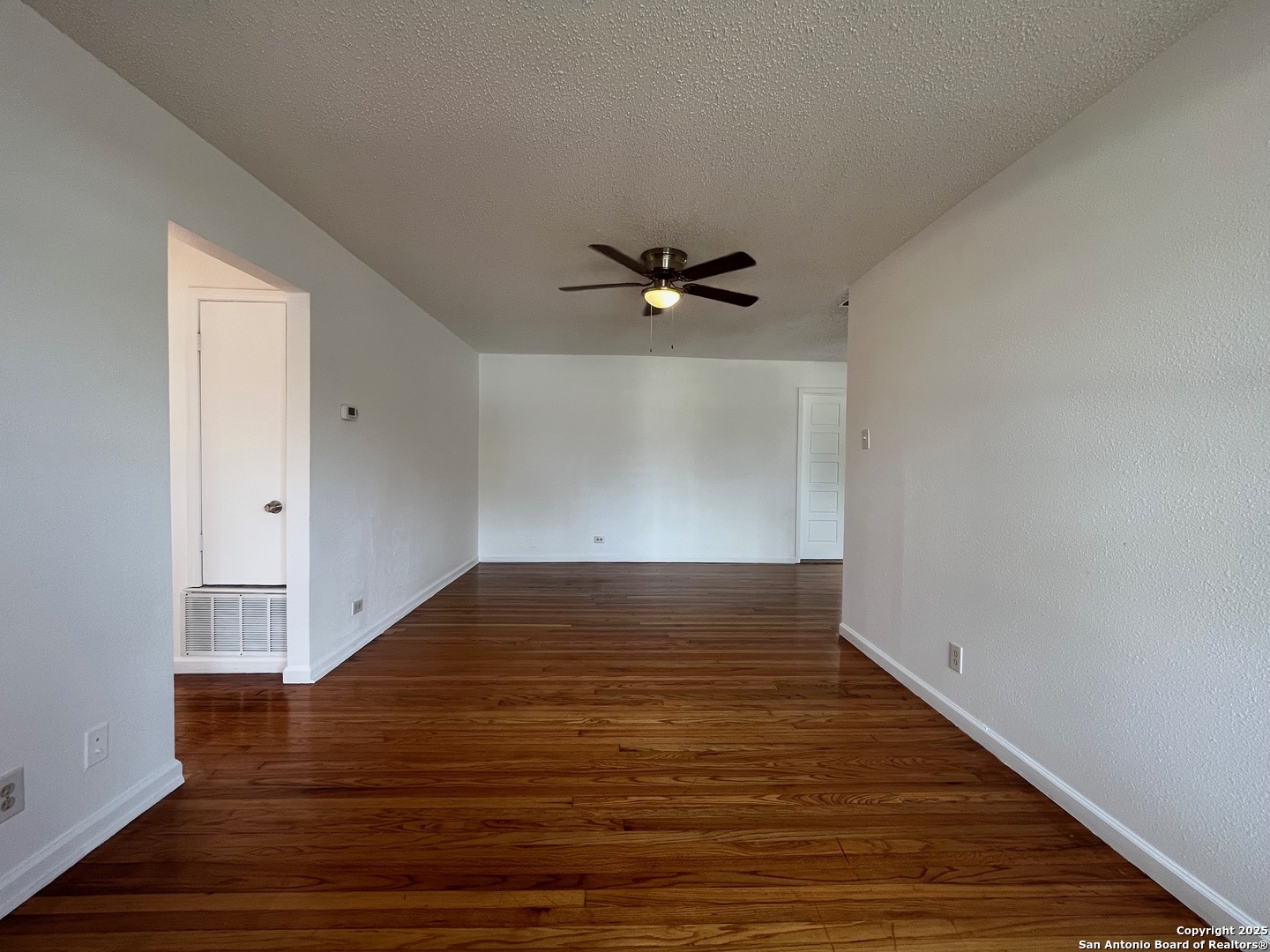 1134 W Thoraine San Antonio TX 78201