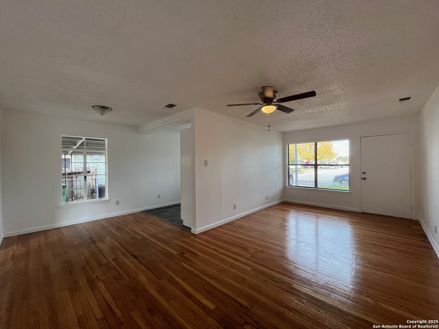 1134 W Thoraine San Antonio TX 78201