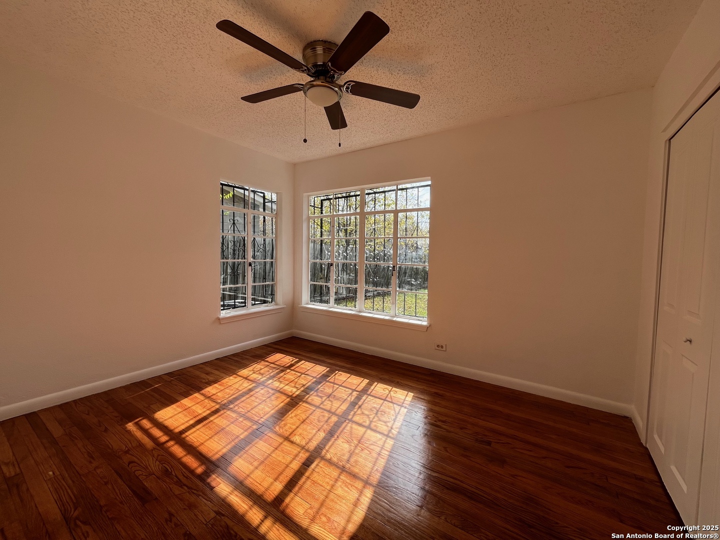 1134 W Thoraine San Antonio TX 78201