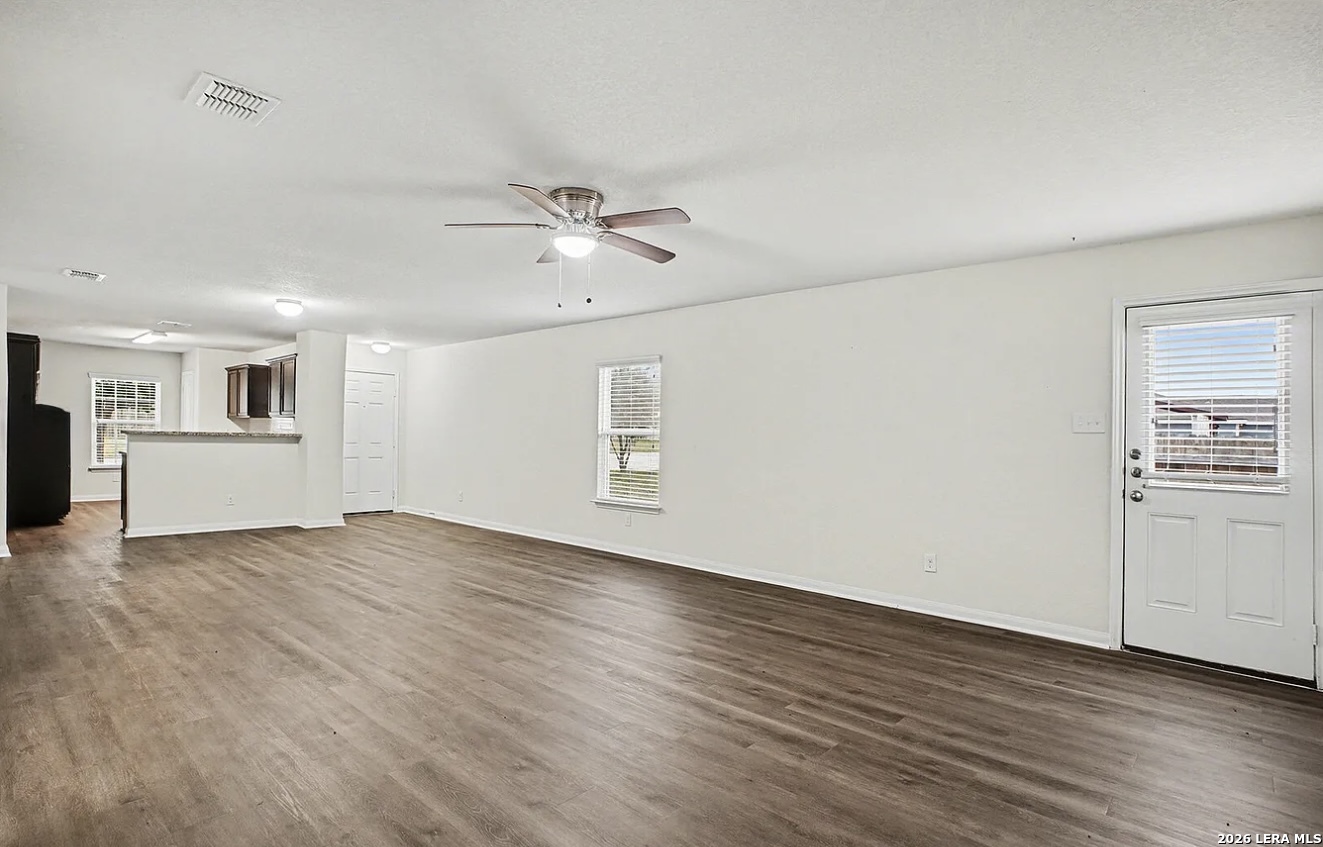 7543 Bowdre San Antonio TX 78252