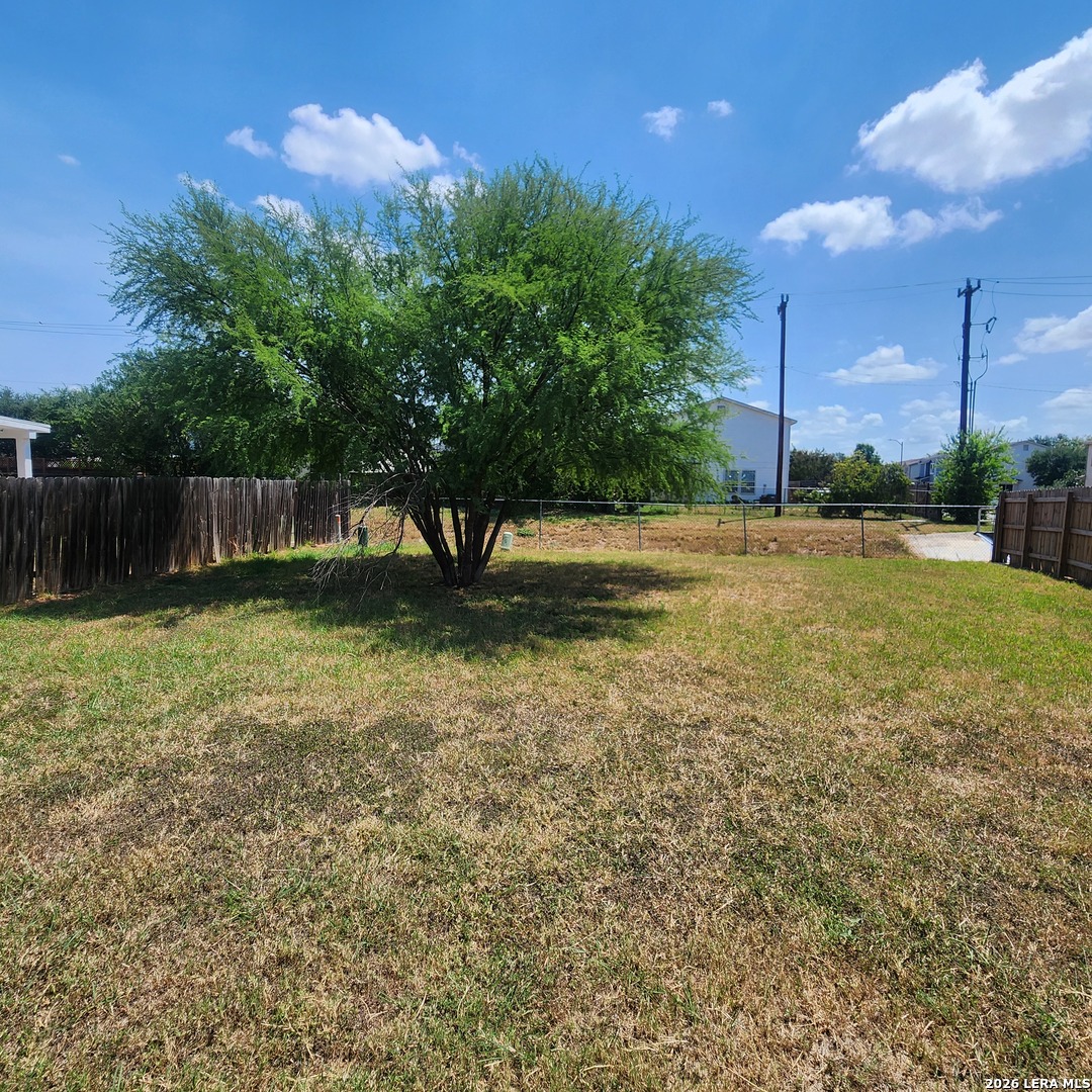 702 Inks Farm San Antonio TX 78228