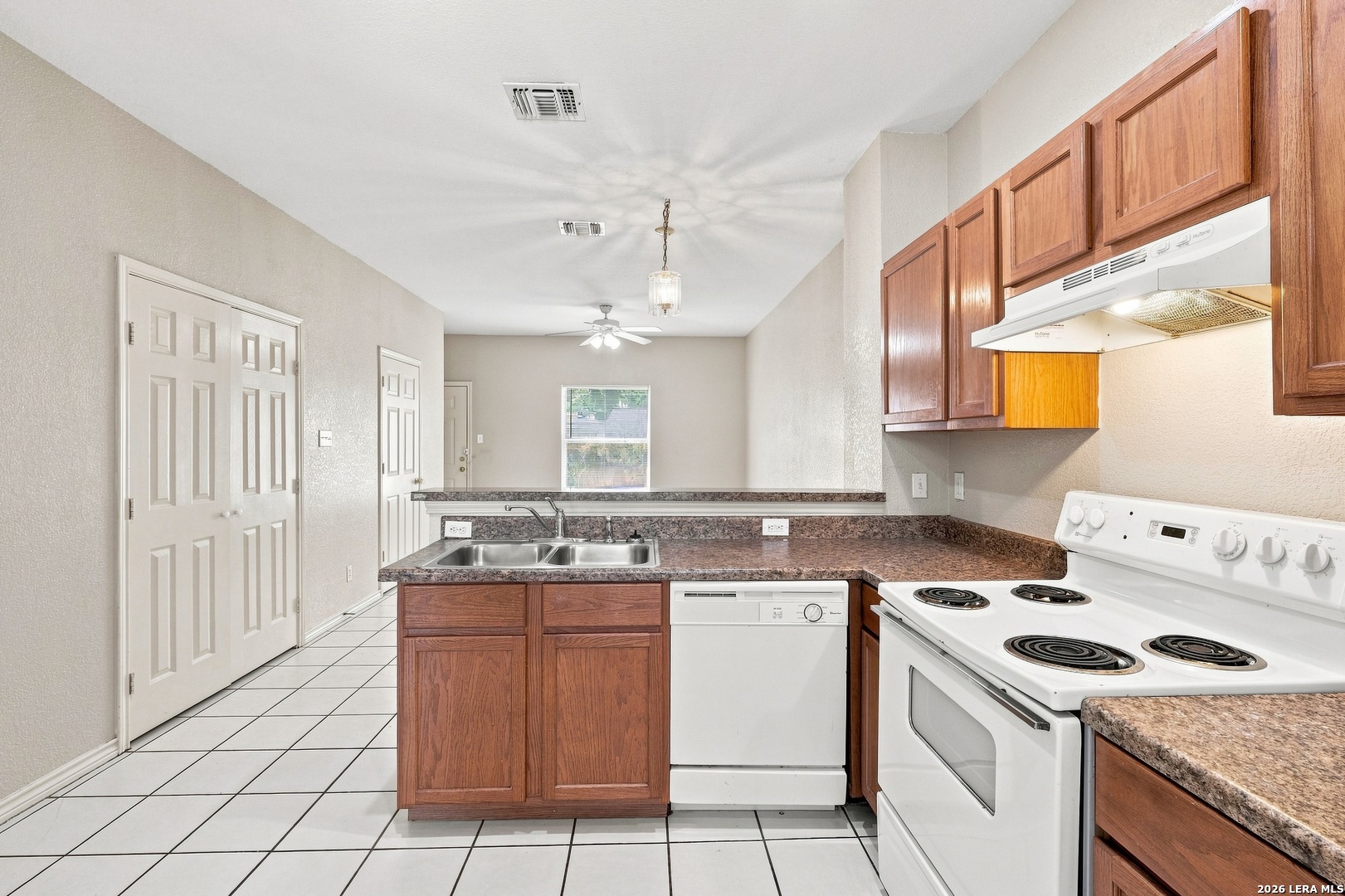 4614 Swann Lane San Antonio TX 78219