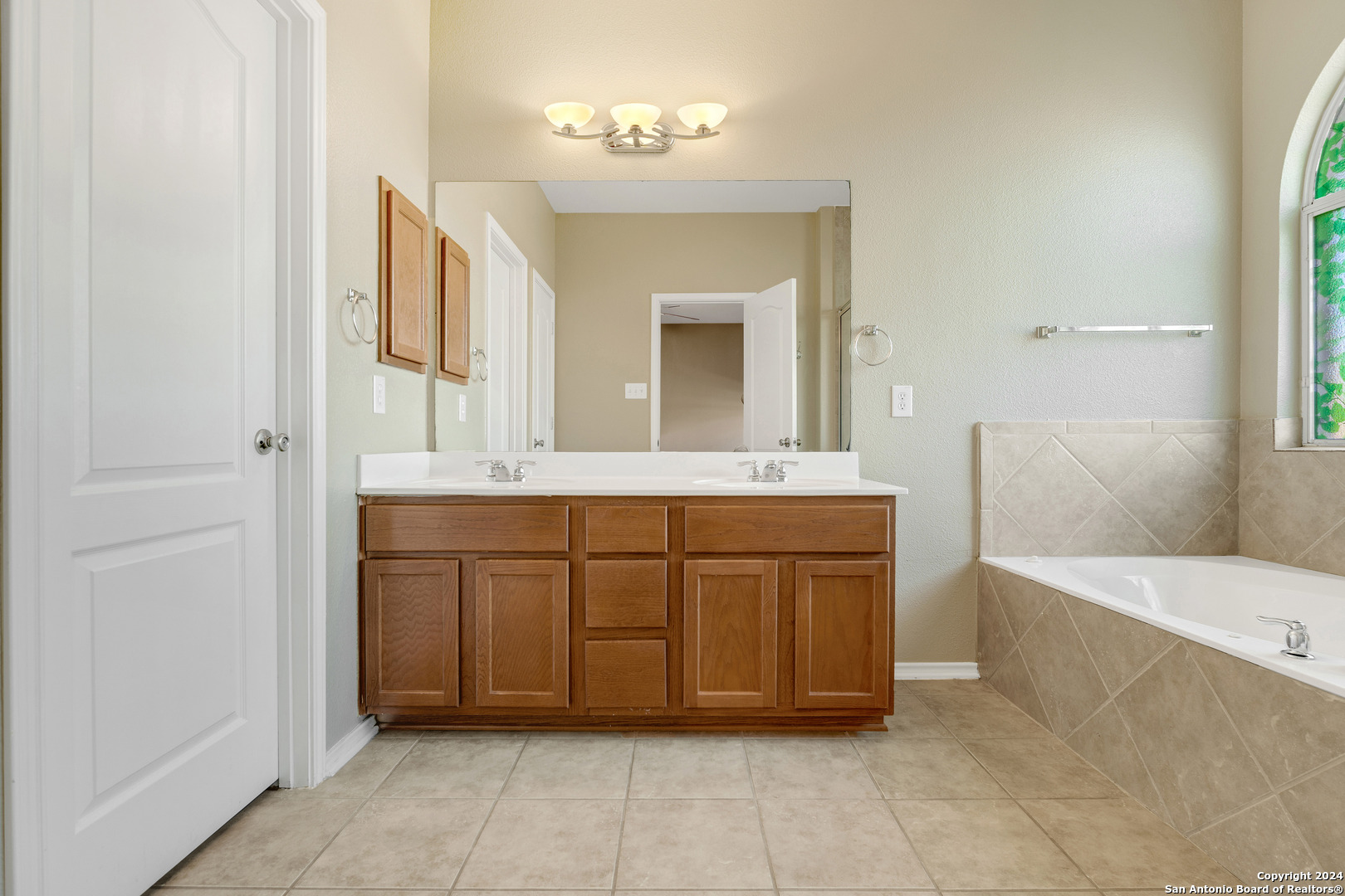 225 Crimson Tree Cibolo TX 78108