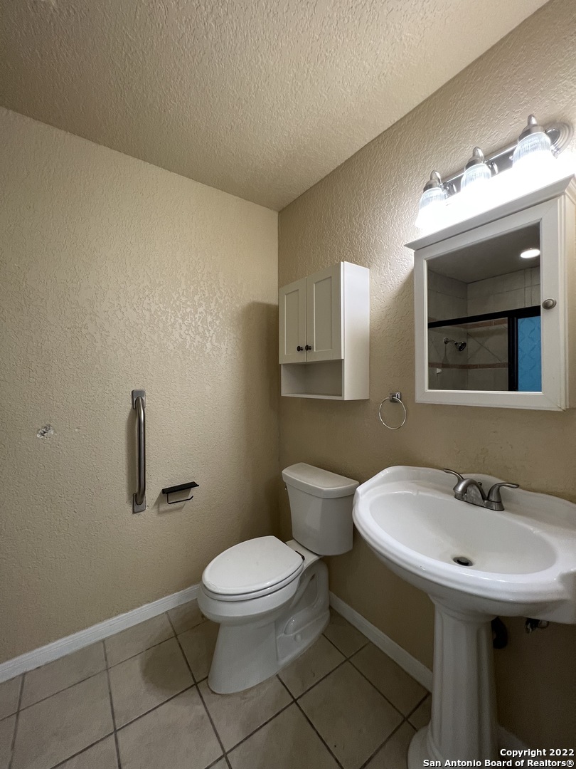 119 Mazzurana Street San Antonio TX 78207