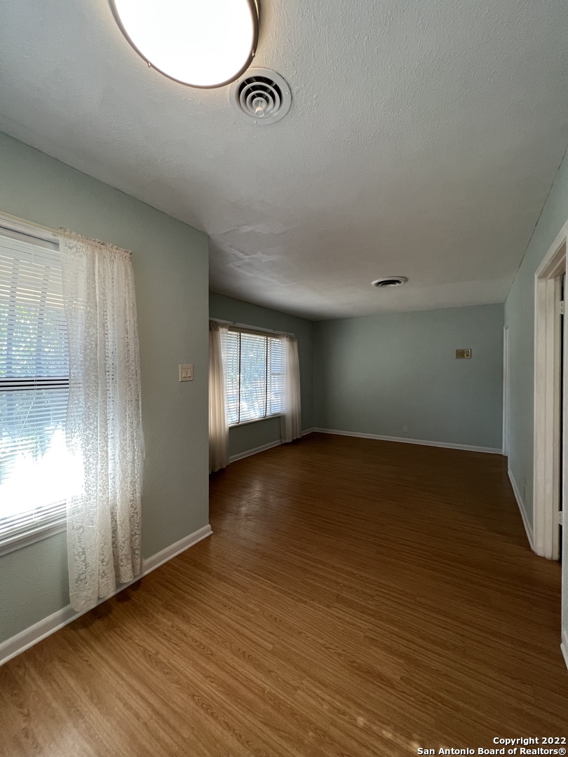 119 Mazzurana Street San Antonio TX 78207