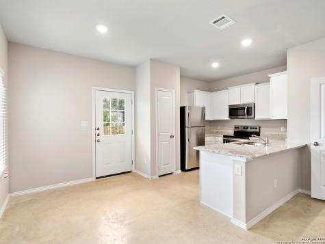 6258 Eddie Way San Antonio TX 78244
