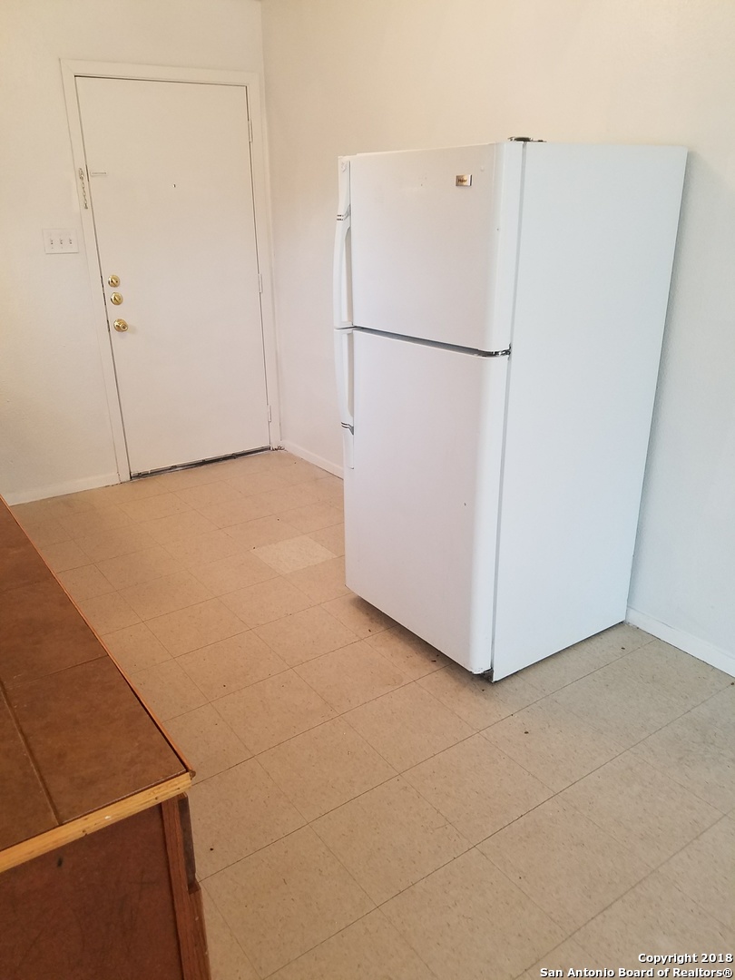 3143 La Violeta Street San Antonio TX 78211