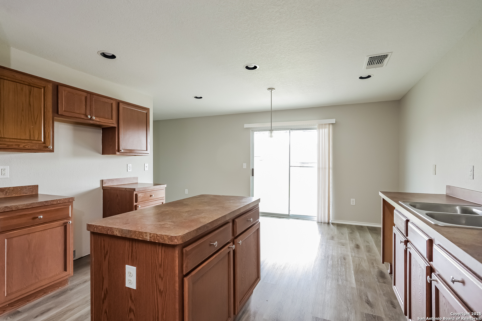 7211 Magnolia San Antonio TX 78218