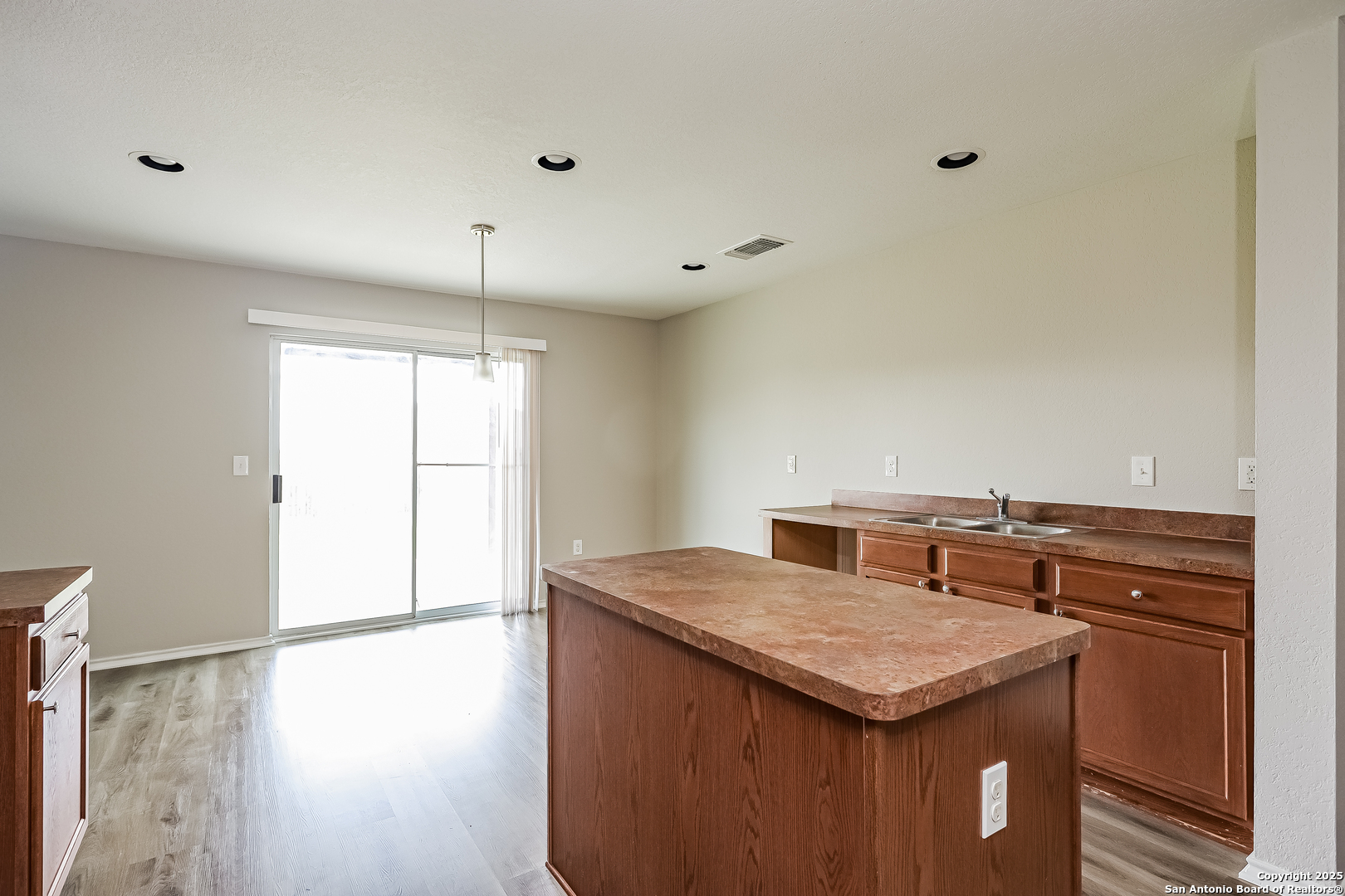 7211 Magnolia San Antonio TX 78218