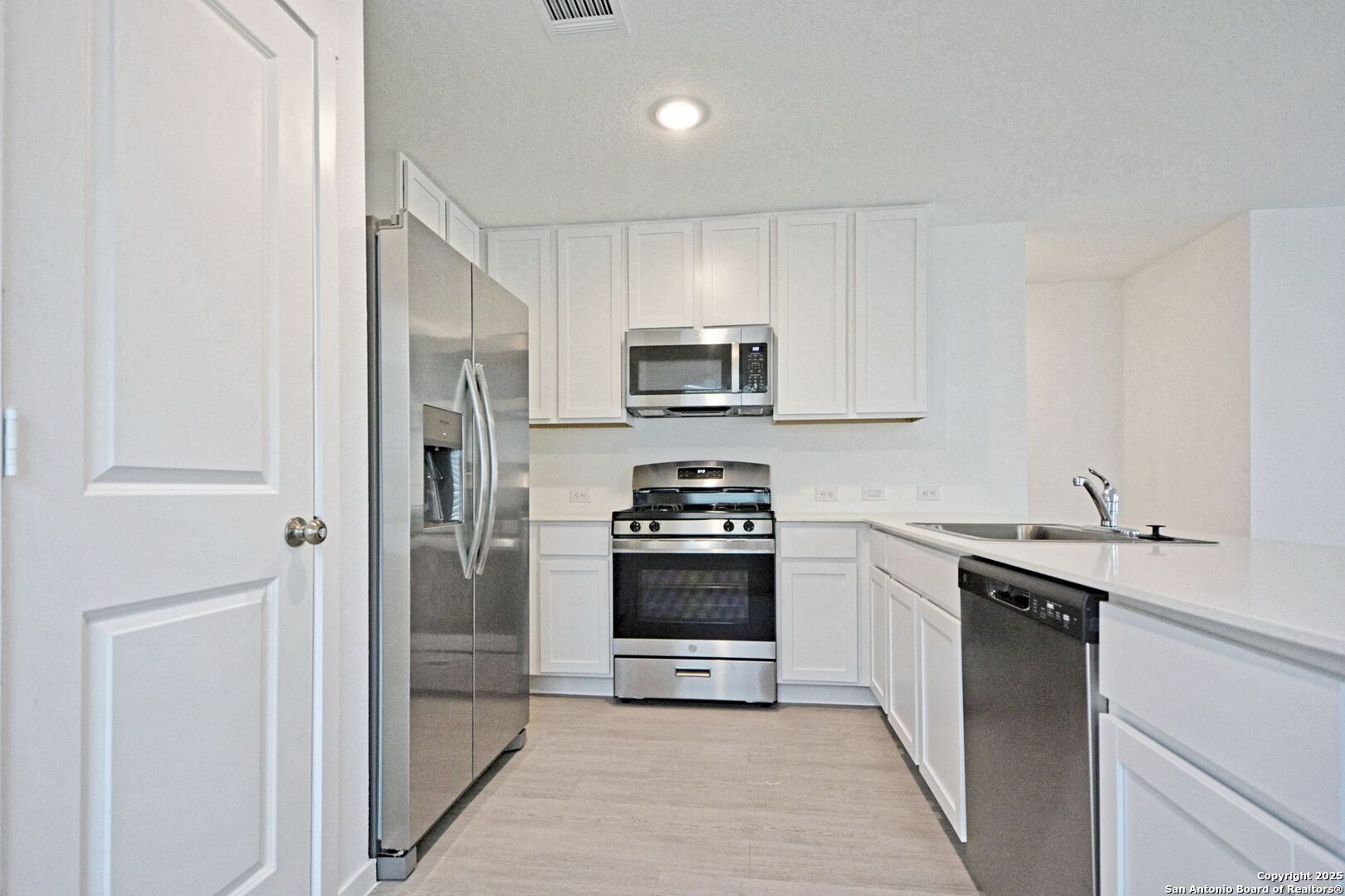 3738 Swift Fox Road New Braunfels TX 78132