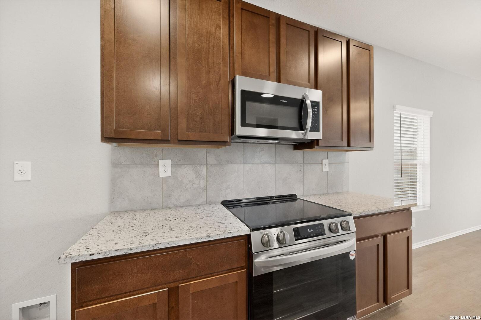 3038 Laguna Cliffs Converse TX 78109