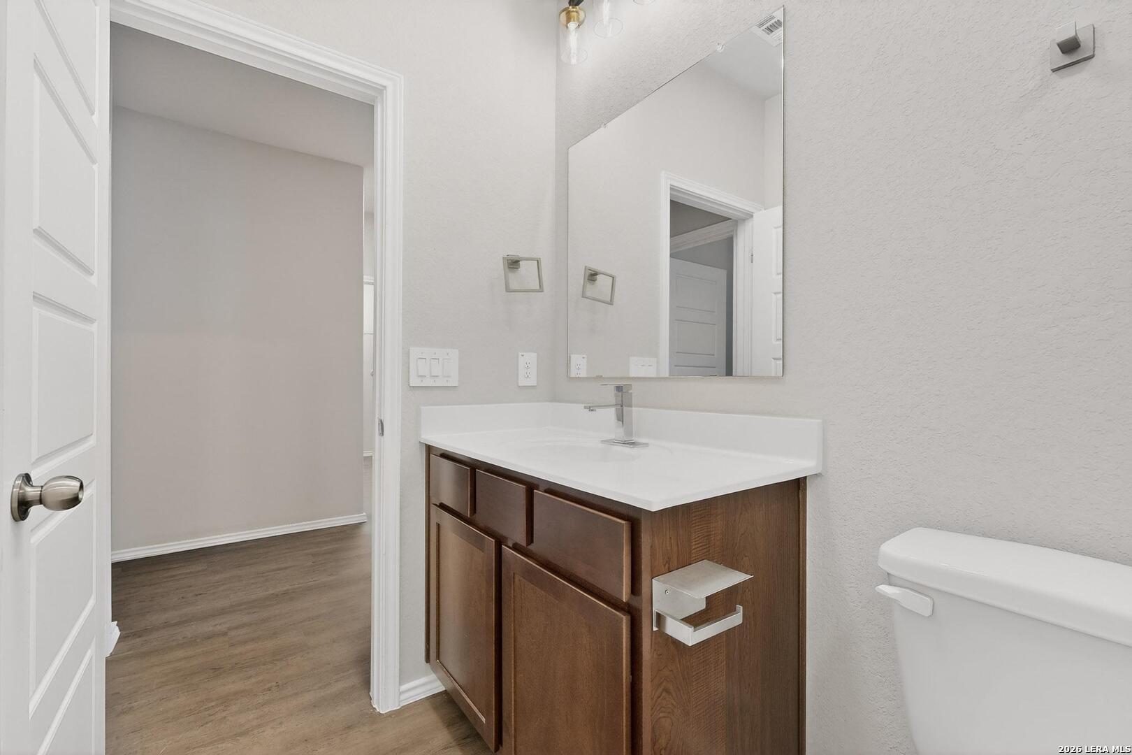 3038 Laguna Cliffs Converse TX 78109